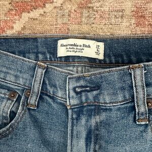 Abercrombie jeans